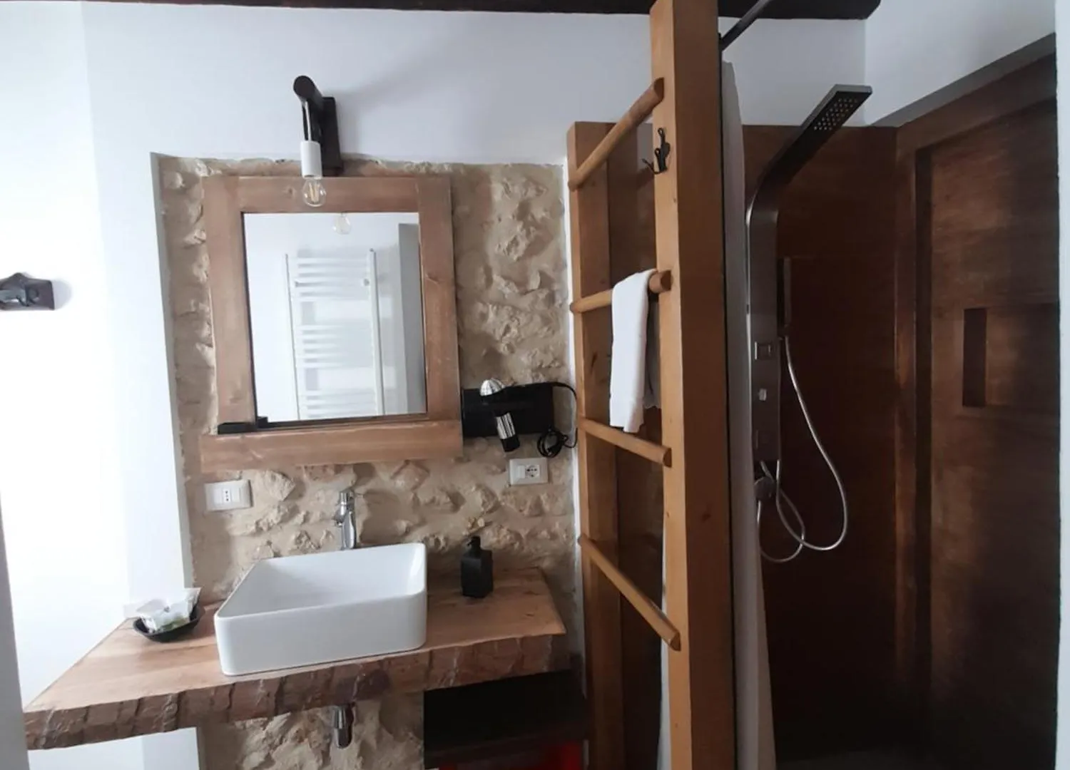 エンナ Antica Dimora Historic Building Bed & Breakfast