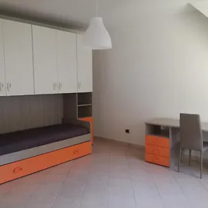 Posto Letto In Stanze Singole Al Centro Di Affittacamere